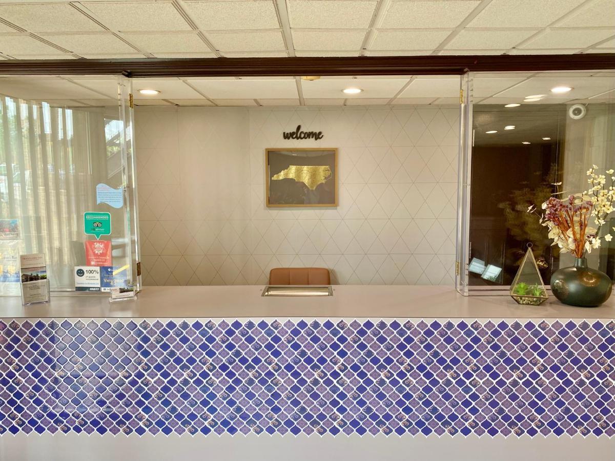 Travelers Inn เอลิซาเบธซิตี้้ ภายนอก รูปภาพ