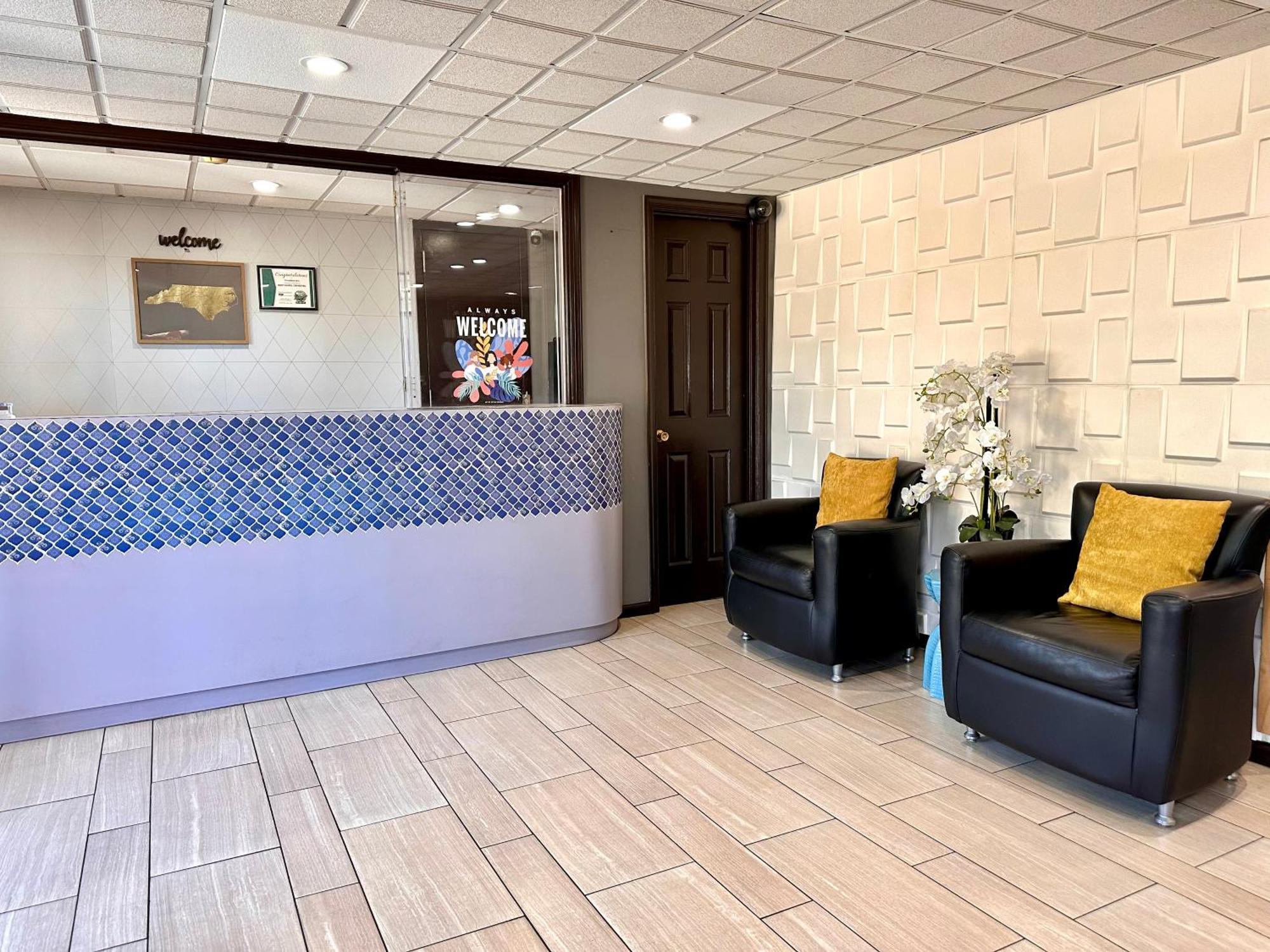 Travelers Inn เอลิซาเบธซิตี้้ ภายนอก รูปภาพ