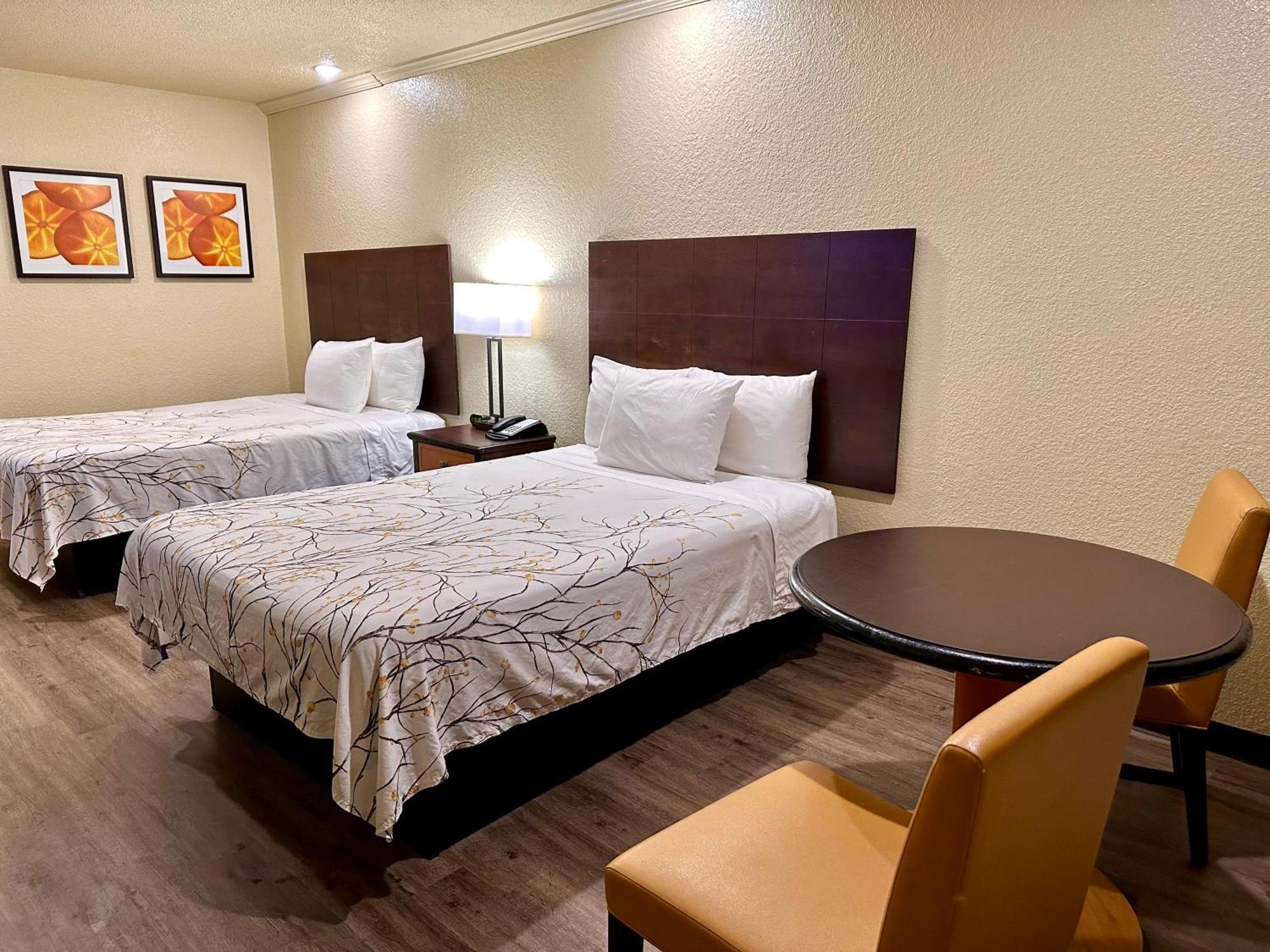 Travelers Inn เอลิซาเบธซิตี้้ ภายนอก รูปภาพ