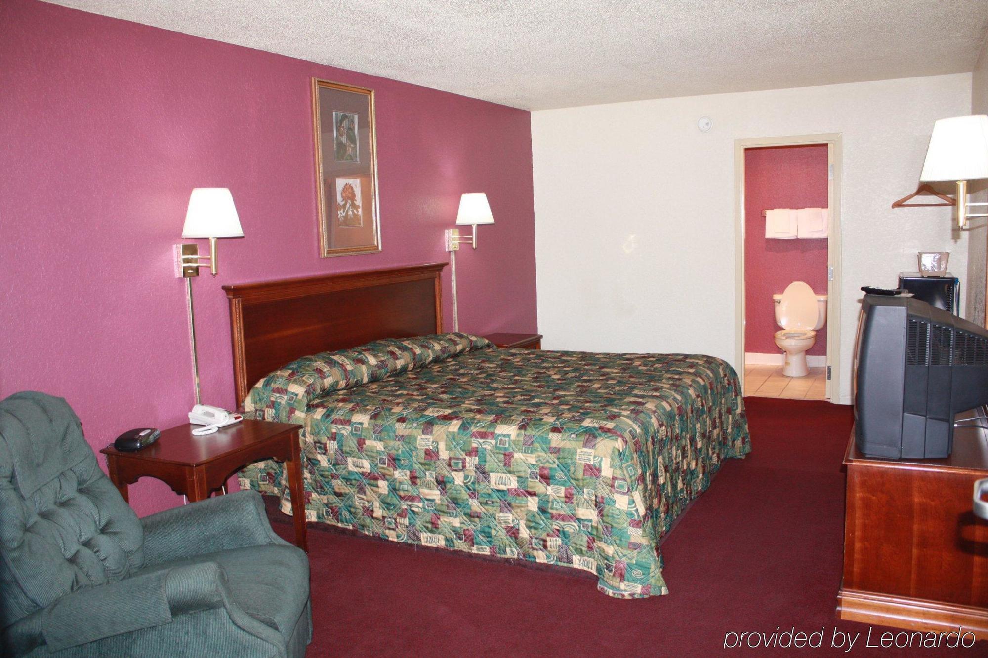 Travelers Inn เอลิซาเบธซิตี้้ ภายนอก รูปภาพ